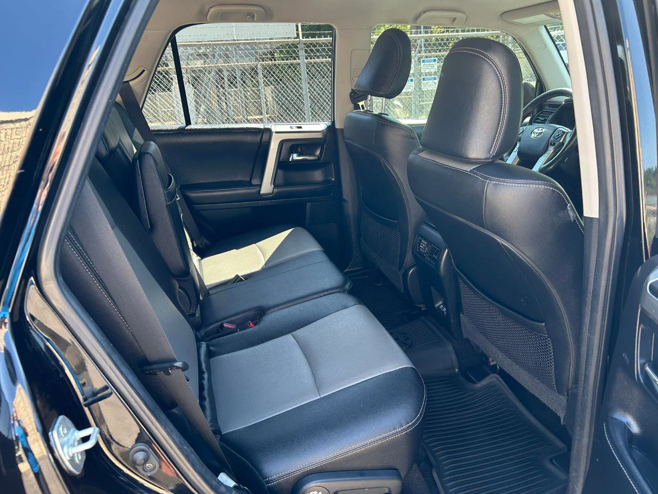 Used 2020 Toyota 4Runner SR5 Premium image 16