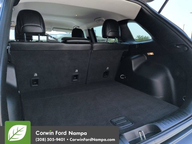 Used 2020 Jeep Cherokee Latitude Plus w/ Cold Weather Group AWD/4WD image 30