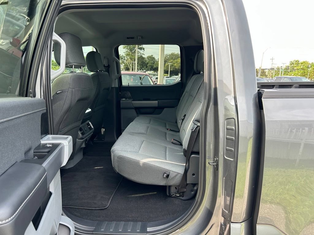 Used 2025 Ford F150 Lightning XLT AWD/4WD image 50