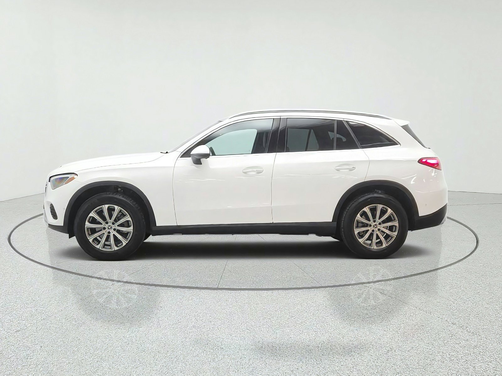 Certified 2026 Mercedes-Benz GLC 300 image 8