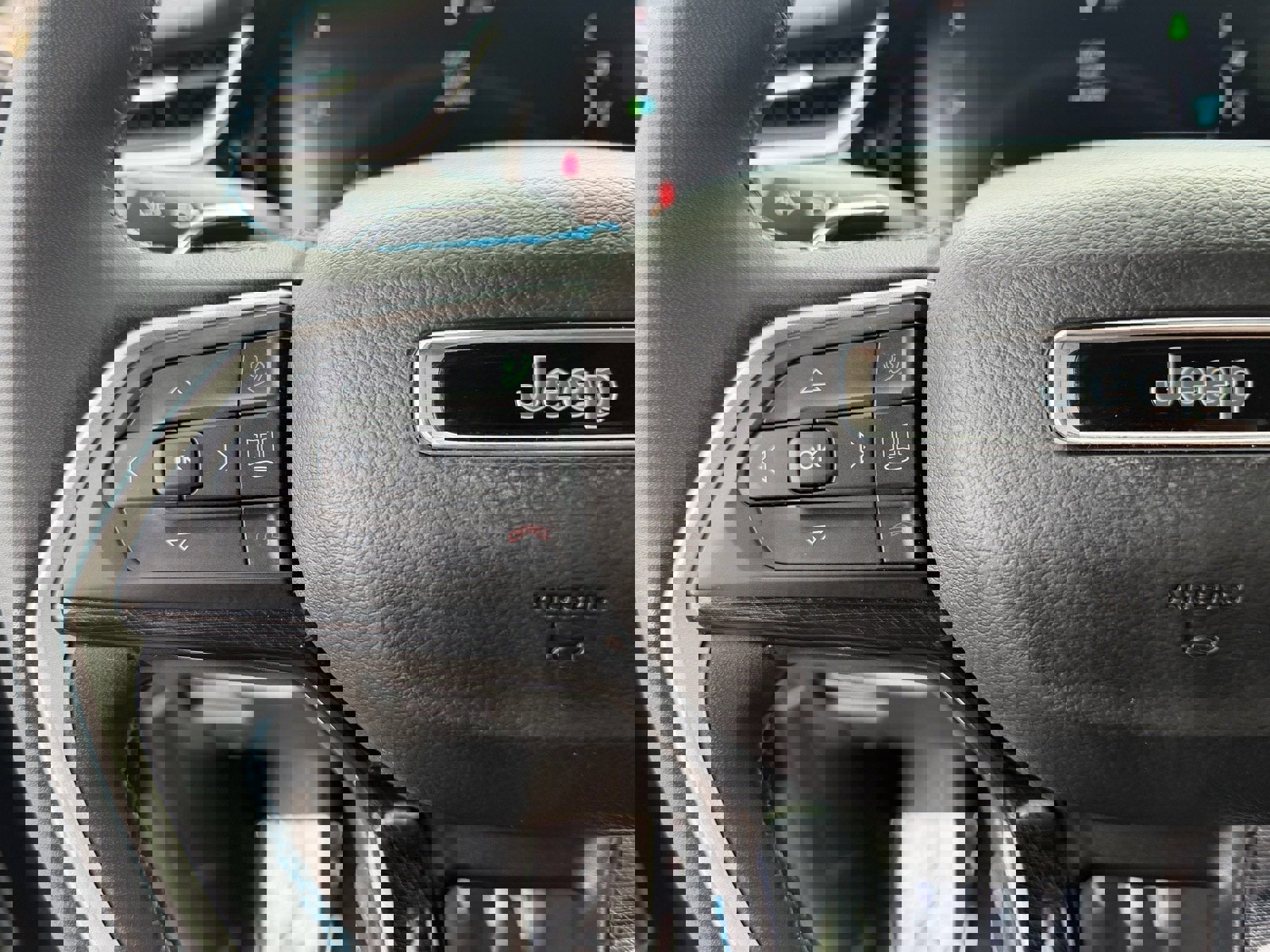 Used 2022 Jeep Grand Cherokee Trailhawk w/ Advanced Protech Group II image 35