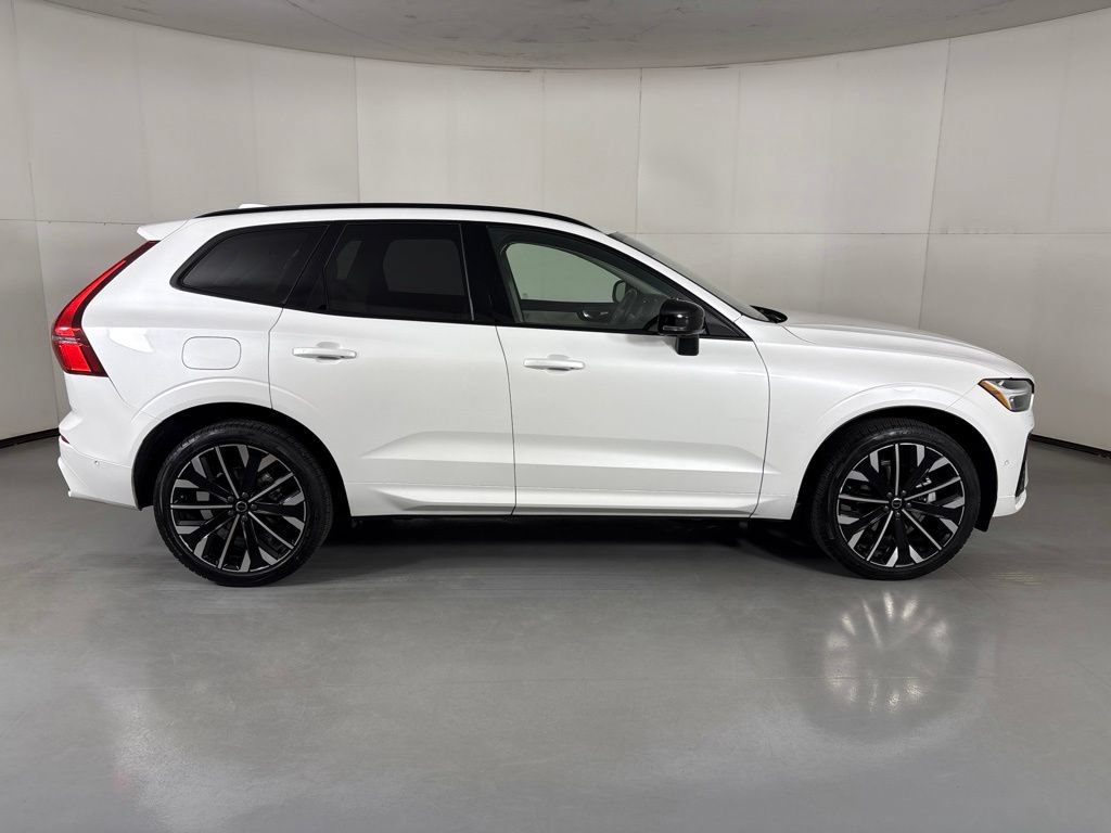 Used 2026 Volvo XC60 B5 Ultra AWD/4WD image 9