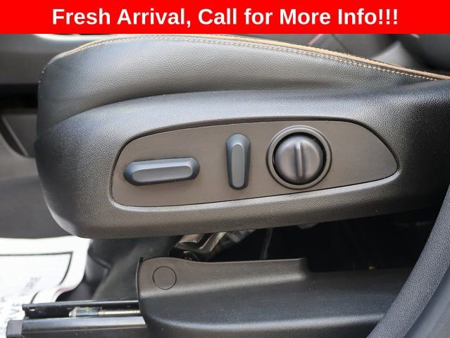 Certified 2022 GMC Terrain AT4 w/ Infotainment Package II AWD/4WD image 38