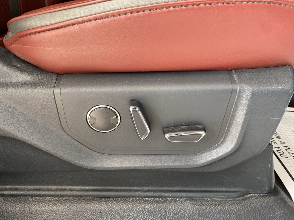 Used 2022 Ford F350 Platinum w/ Tremor Off-Road Package image 34