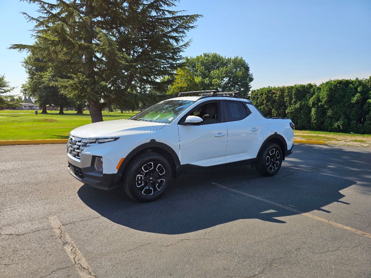 Used 2023 Hyundai Santa Cruz SEL Premium image 3