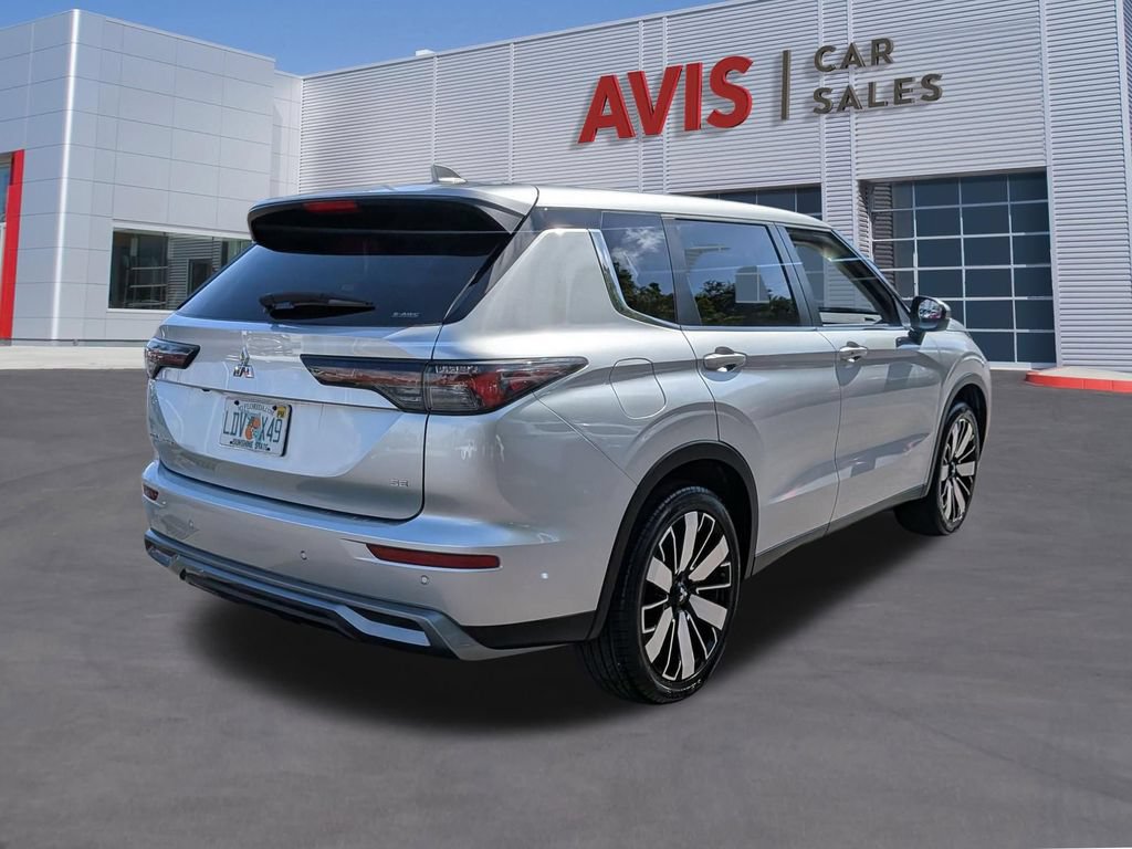 Used 2025 Mitsubishi Outlander SE AWD/4WD image 6