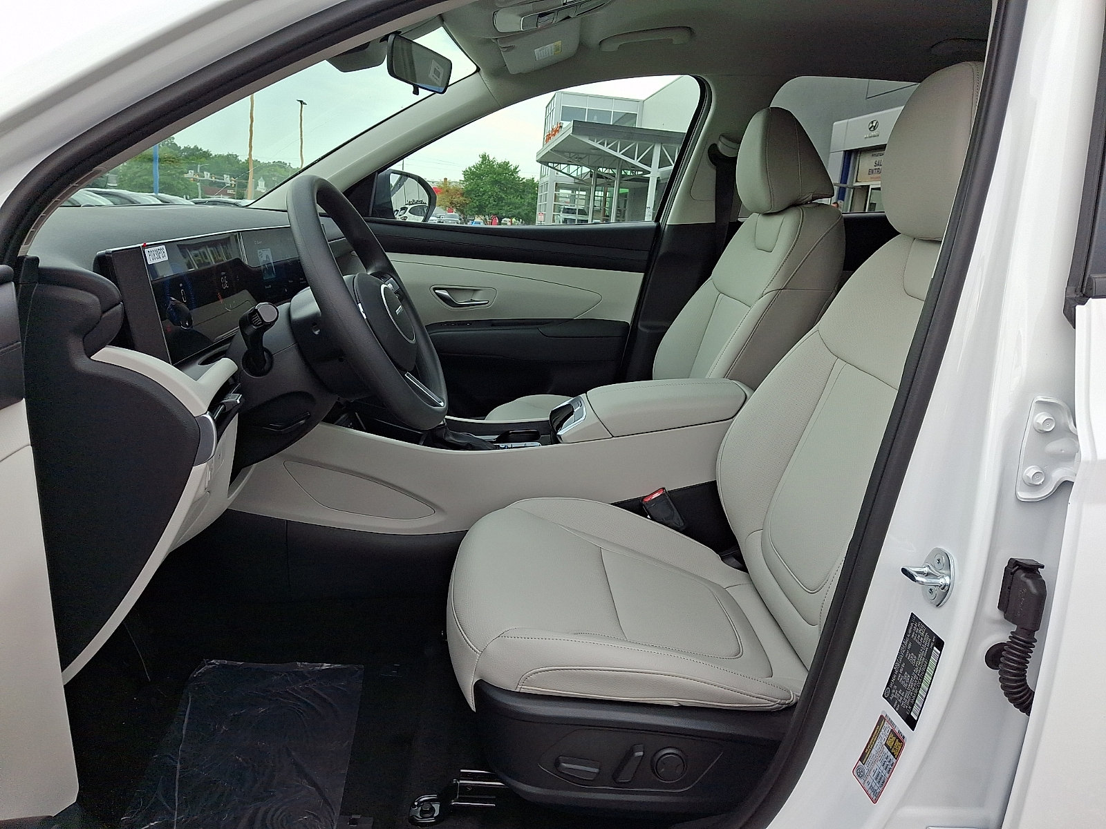 New 2026 Hyundai Tucson SEL Plus AWD/4WD image 12
