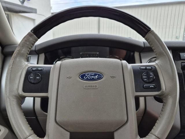 Used 2013 Ford Expedition EL Limited RWD image 22