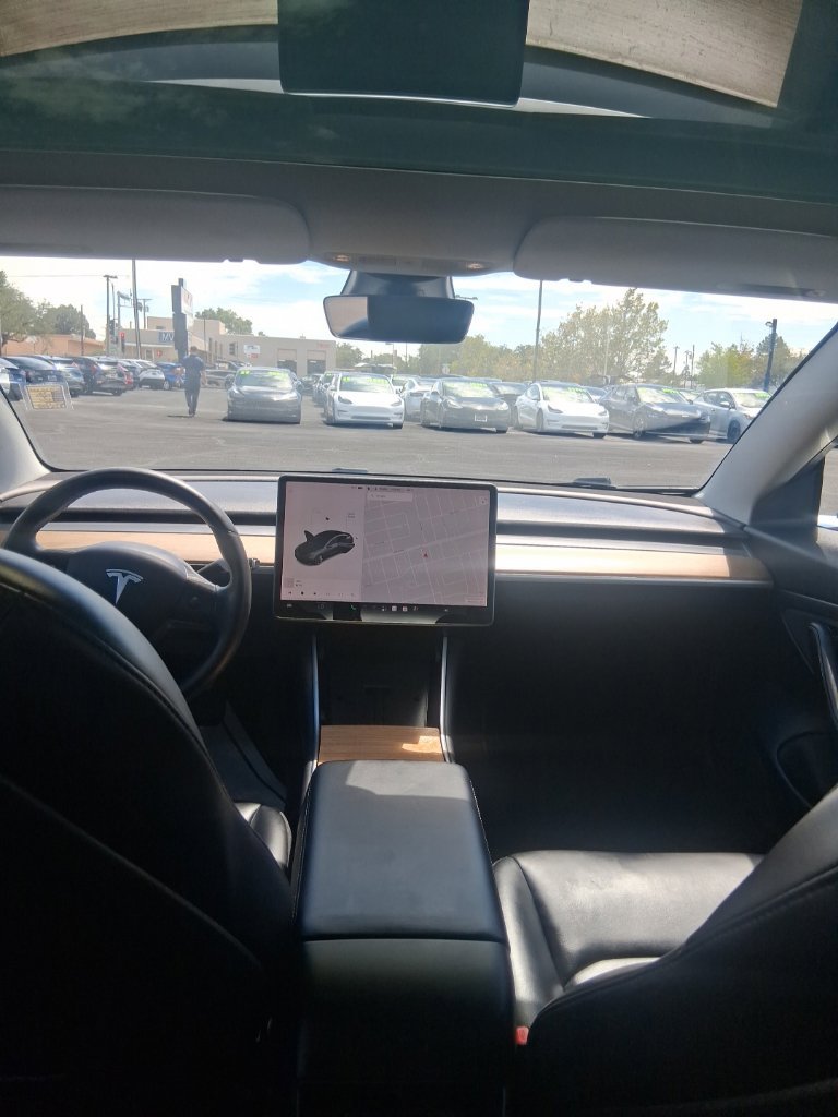 Used 2020 Tesla Model 3 Standard Range Plus RWD image 13