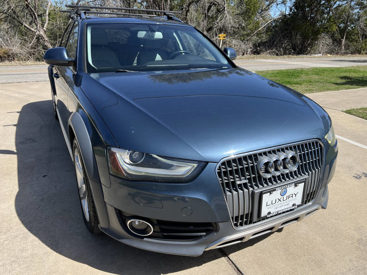 Used 2015 Audi A4 Premium w/ Audi MMI Navigation image 2