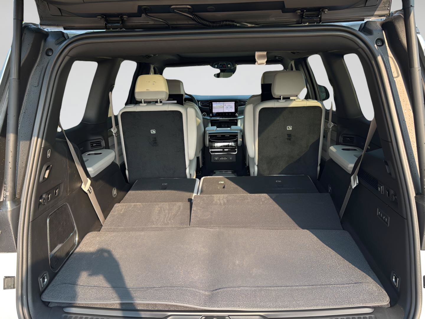 New 2026 Jeep Grand Wagoneer Limited AWD/4WD image 27