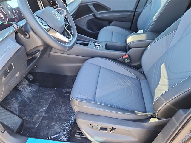 New 2026 Volkswagen Tiguan SE image 7