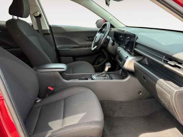 Used 2025 Hyundai Kona SEL AWD/4WD image 14