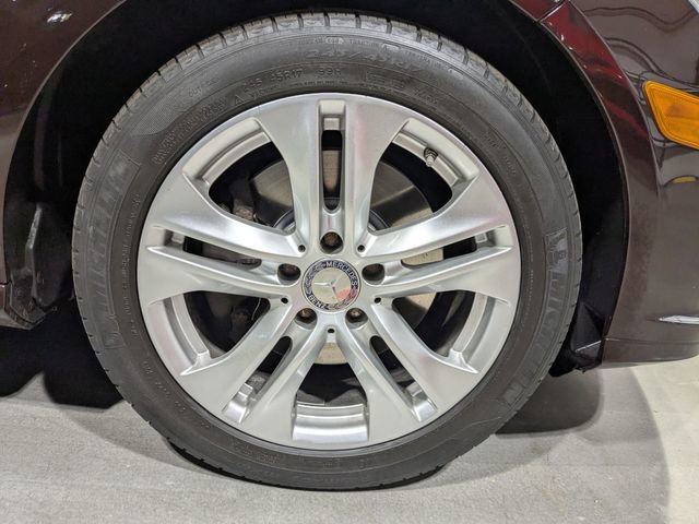 Used 2011 Mercedes-Benz E 350 4MATIC Wagon image 19