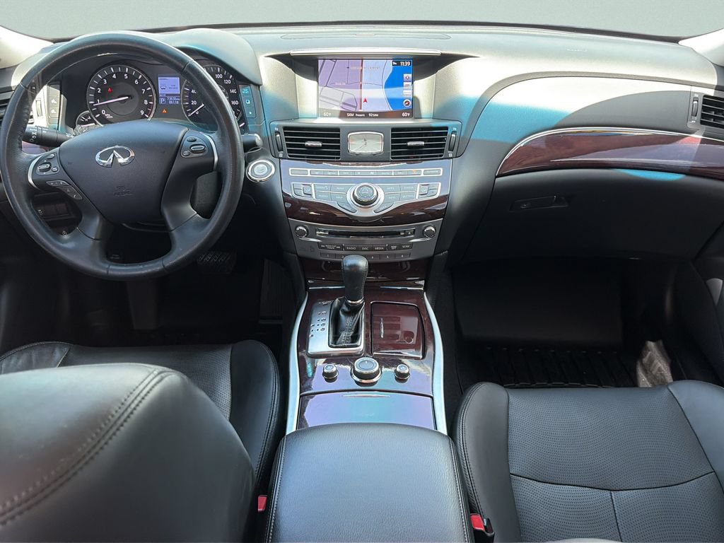 Used 2019 INFINITI Q70 Luxe AWD/4WD image 10