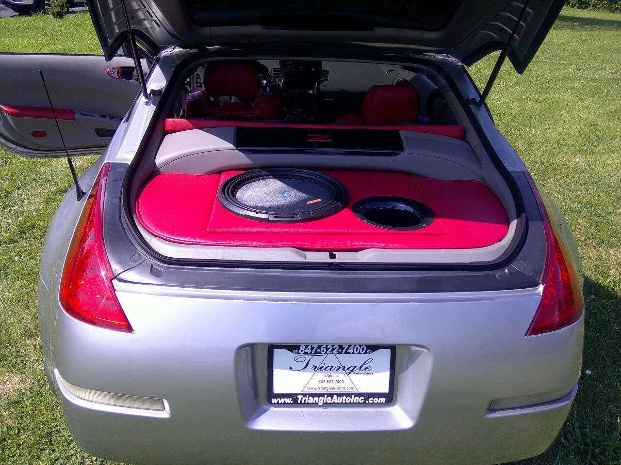 Used 2004 Nissan 350Z Touring w/ Cargo Convenience Pkg image 8