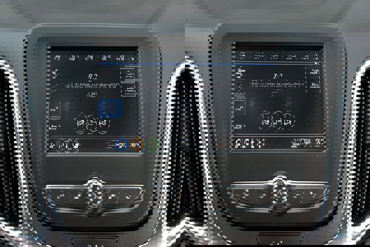 Used 2024 Chevrolet Equinox LT image 18