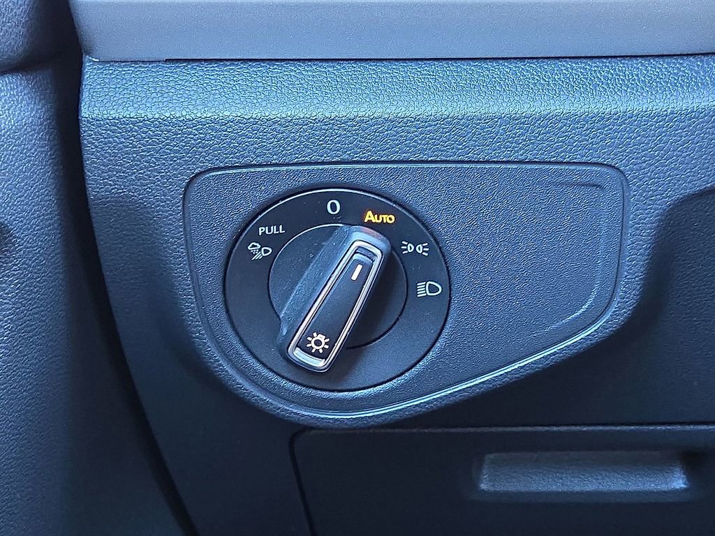 Used 2022 Volkswagen Atlas Cross Sport SEL Premium R-Line w/ Cross Sport MDO Package image 27