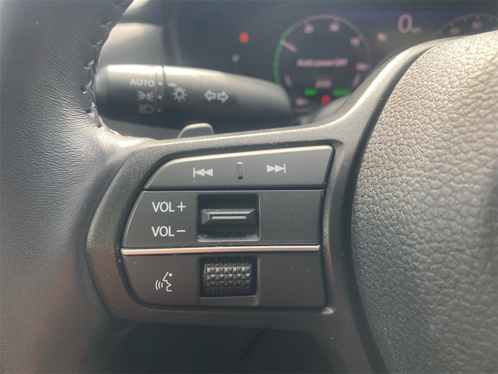 Used 2023 Honda Accord EX-L image 19