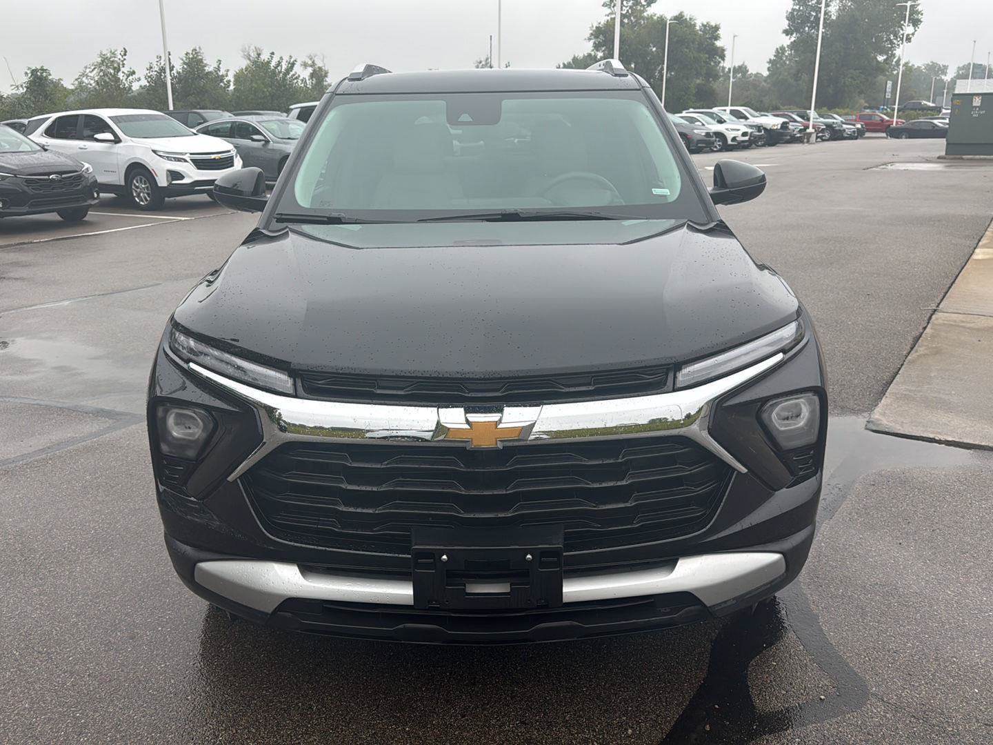 Used 2025 Chevrolet TrailBlazer LT AWD/4WD image 8