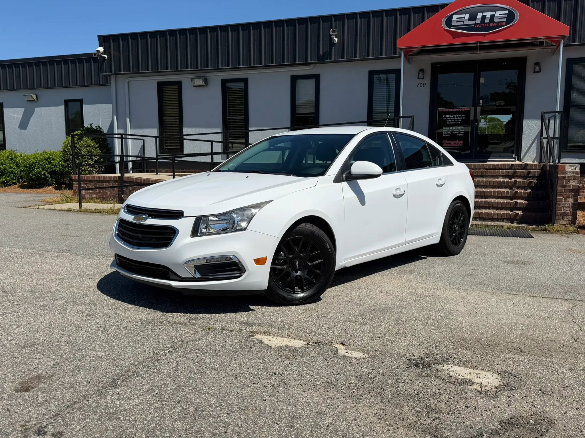 Used 2016 Chevrolet Cruze LT image 3