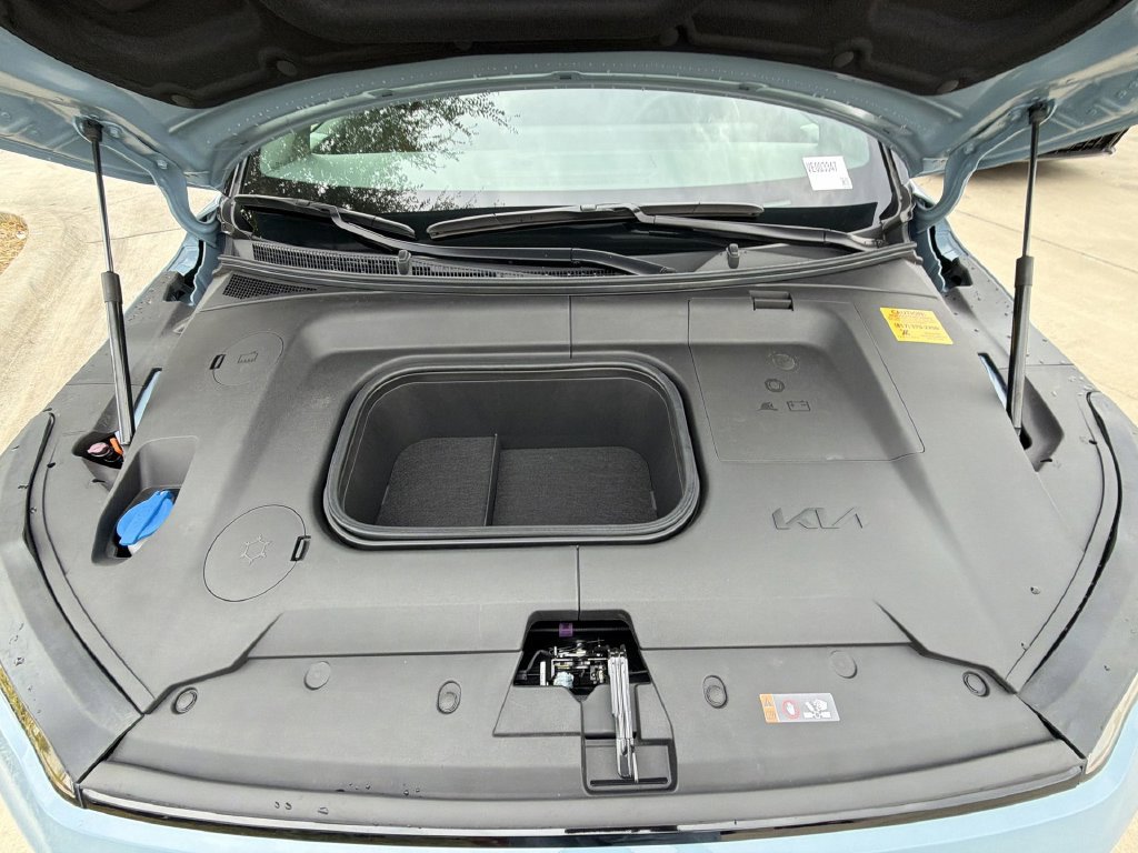 New 2027 Kia EV3 Wind w/ Wind Fwd Nightfall Package image 19
