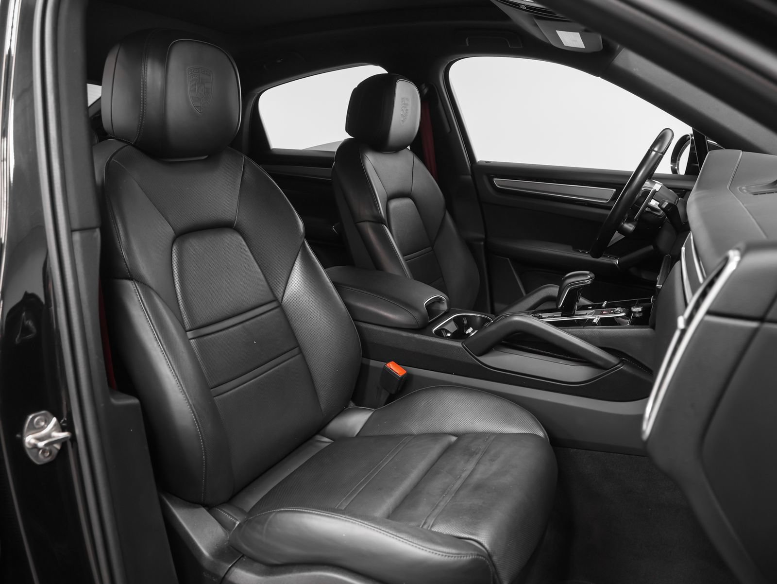 Certified 2022 Porsche Cayenne Platinum Edition AWD/4WD image 22