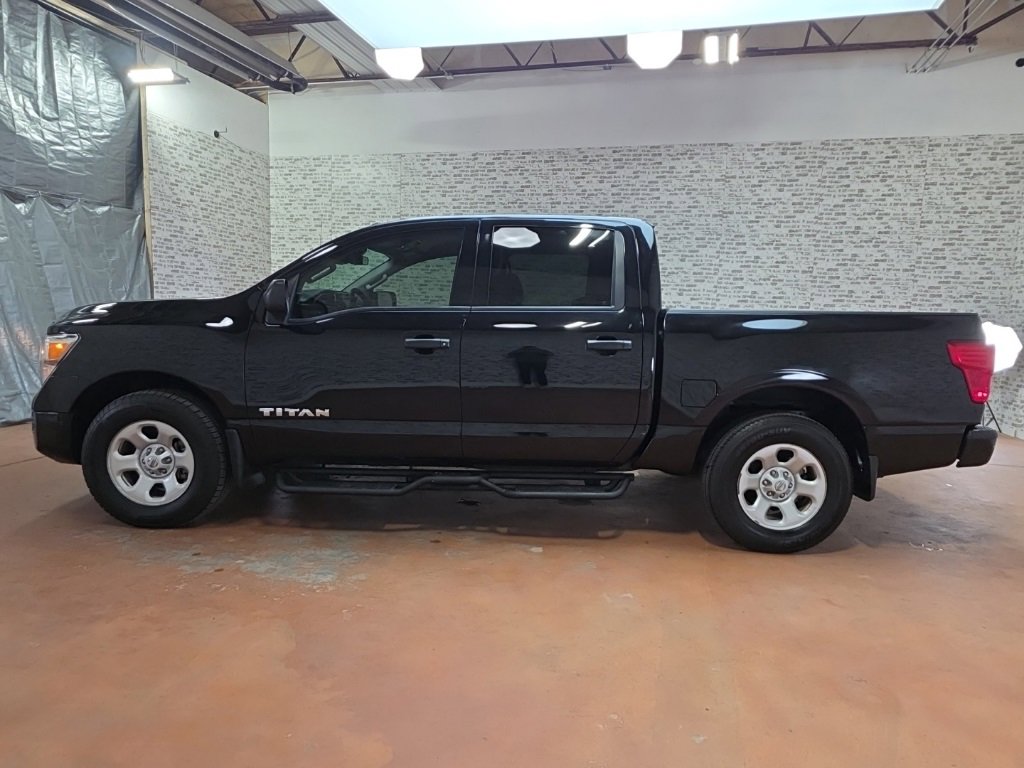 Used 2021 Nissan Titan S w/ S Utility Package image 4