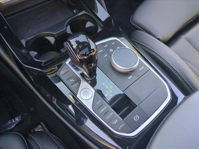 Certified 2025 BMW X4 xDrive30i w/ Premium Package image 12