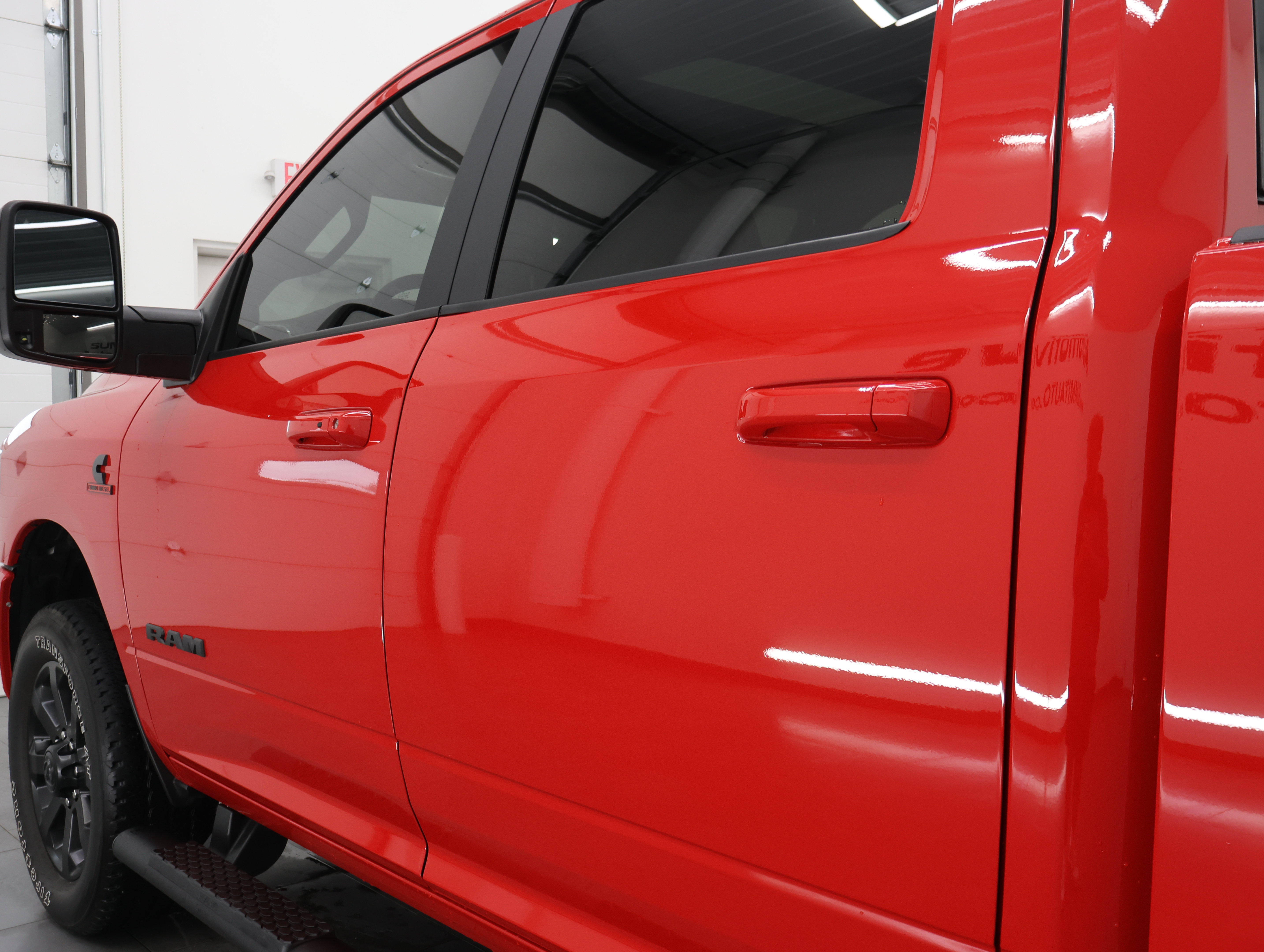 Used 2024 RAM 2500 Laramie w/ Night Edition AWD/4WD image 33