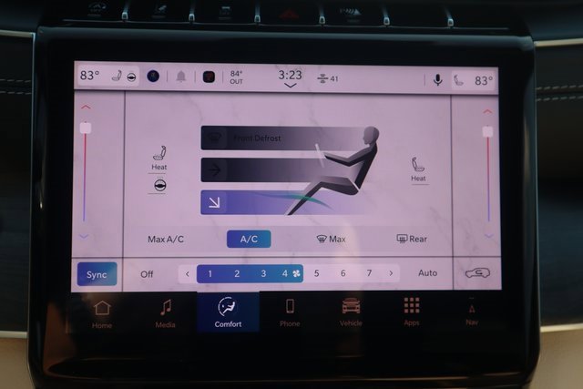 New 2025 Jeep Grand Cherokee Limited image 14