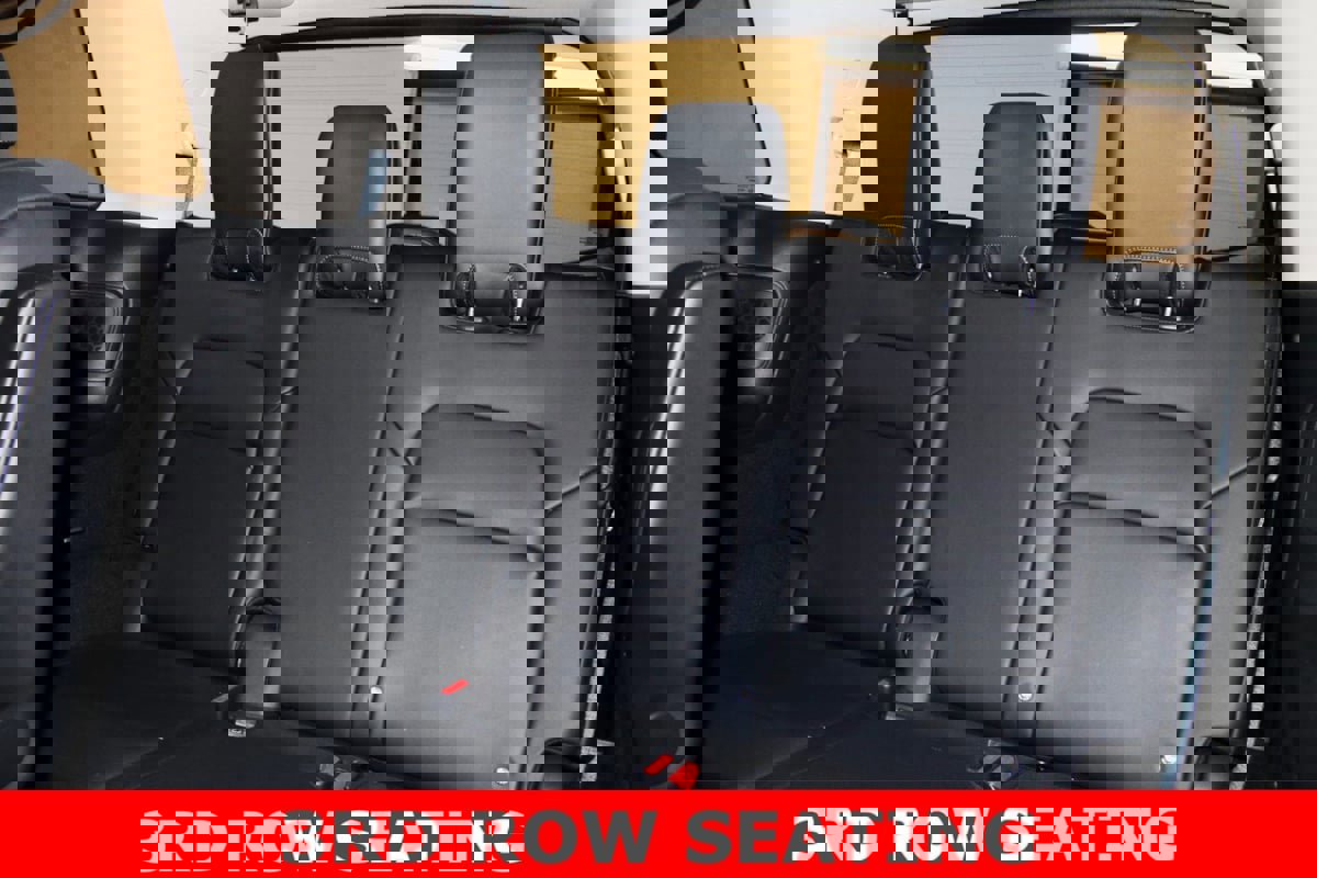 Used 2022 Nissan Pathfinder Platinum w/ Cargo Package image 21