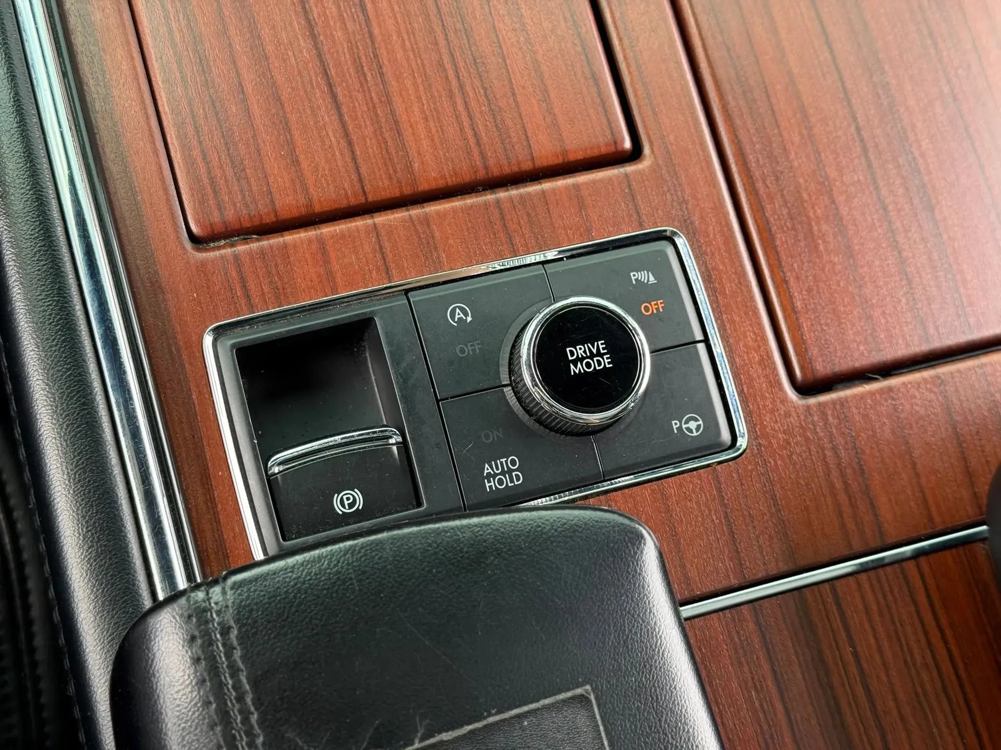 Used 2021 Lincoln Navigator L Reserve AWD/4WD image 31