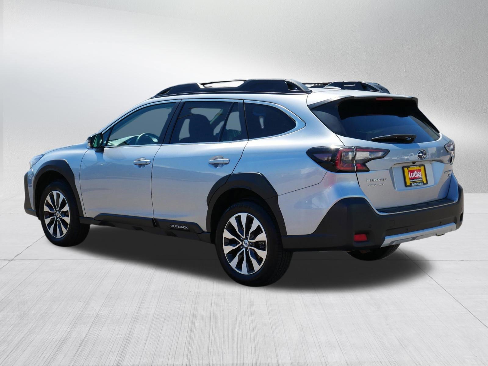 Used 2024 Subaru Outback Limited XT AWD/4WD image 5