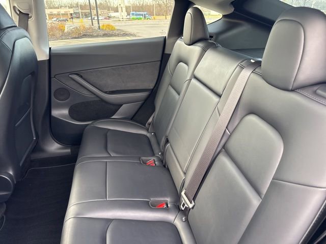 Used 2023 Tesla Model Y Long Range AWD/4WD image 17
