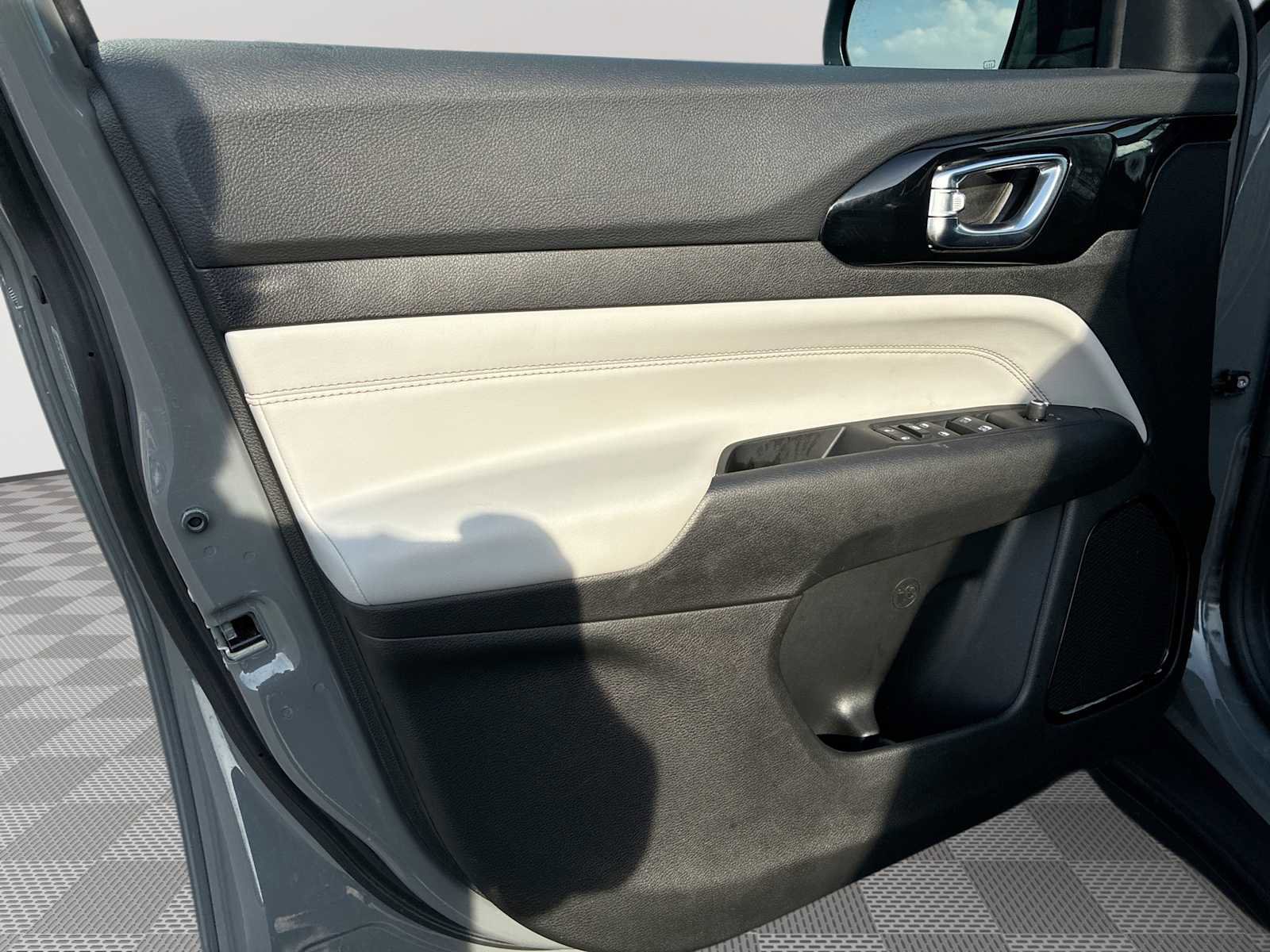 Used 2022 Jeep Compass Limited image 21