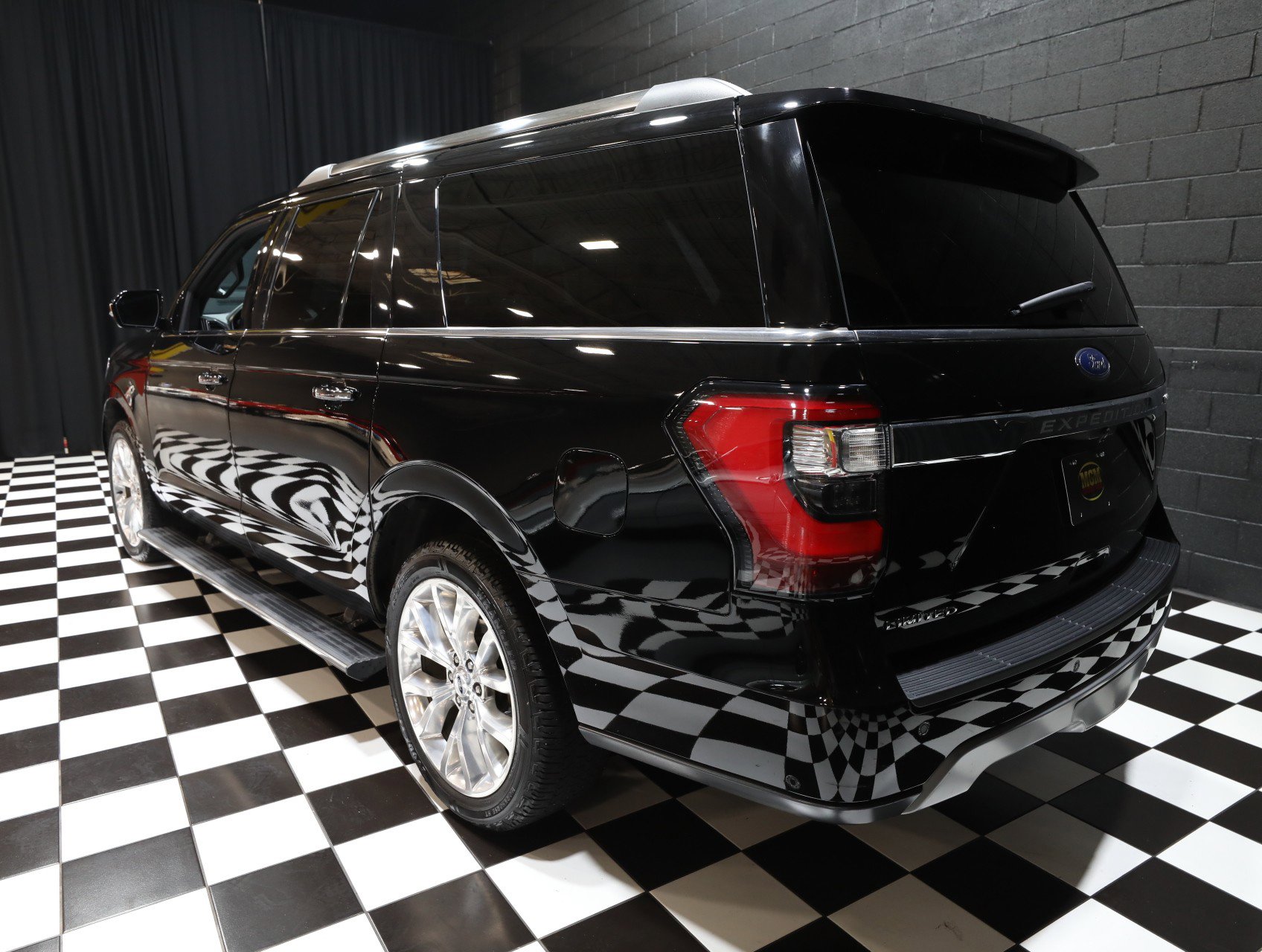 Used 2018 Ford Expedition Max Limited w/ Equipment Group 302A image 19
