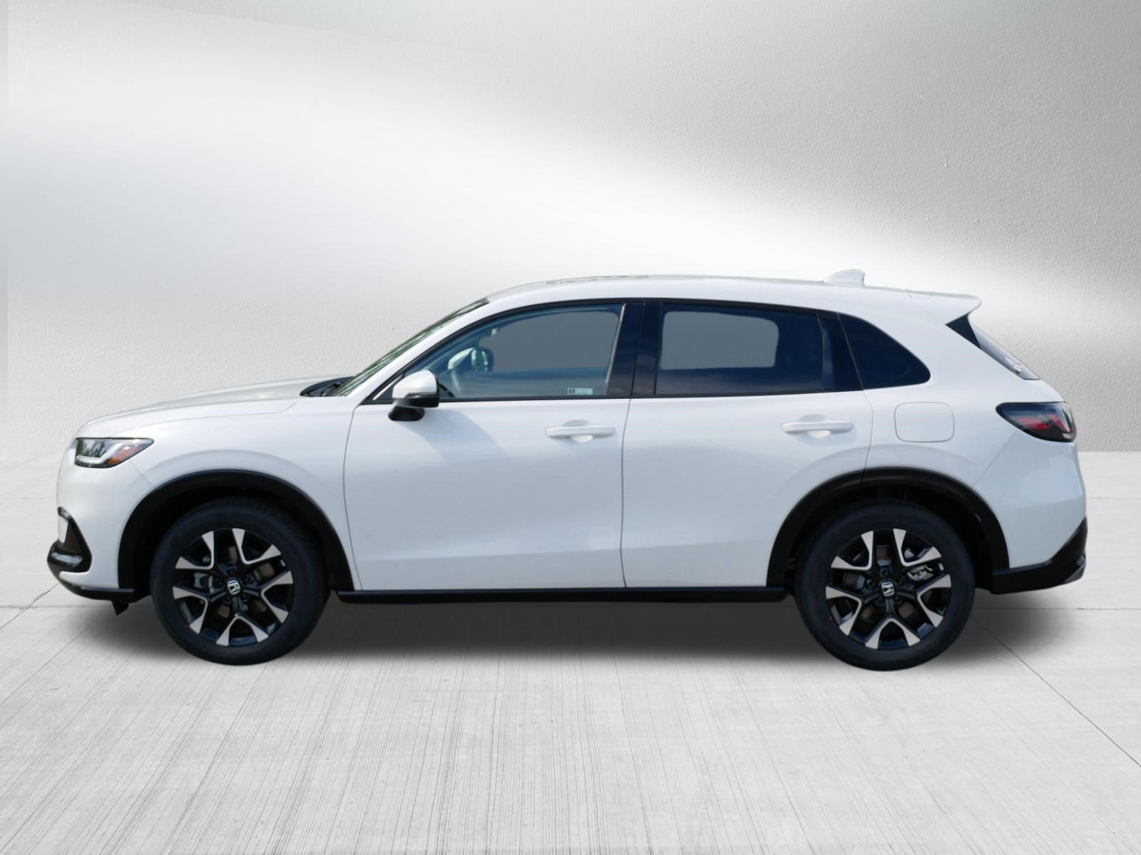 Certified 2026 Honda HR-V EX-L image 4