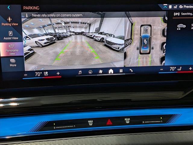 Used 2026 BMW 550e xDrive w/ Executive Package image 13