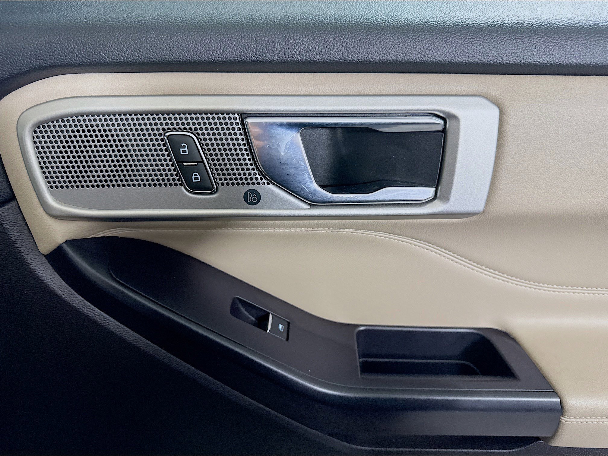 Used 2020 Ford Explorer Limited image 31