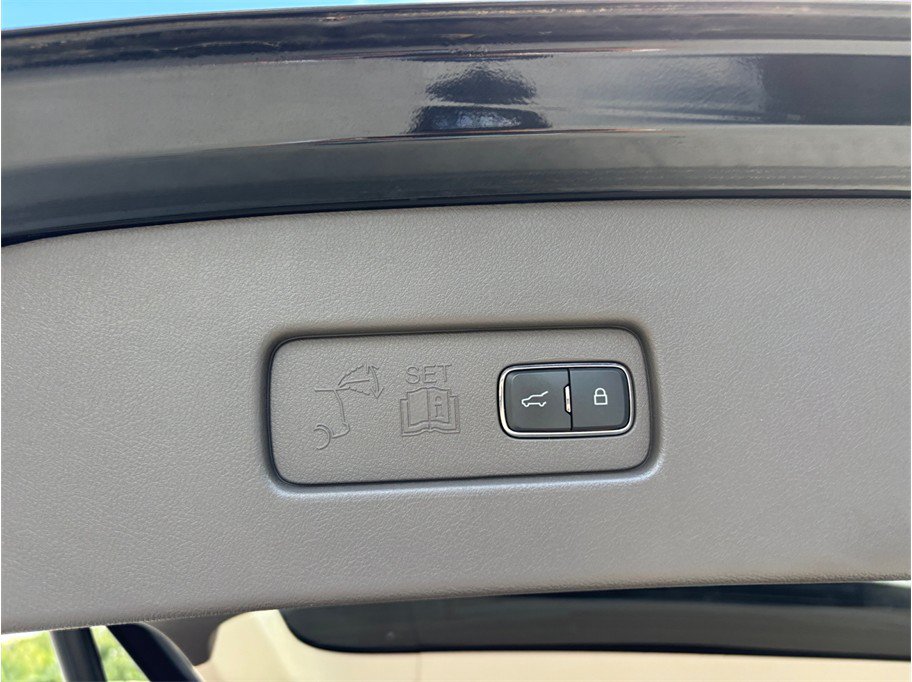 Used 2020 Lincoln Aviator Reserve w/ Class IV Trailer Tow Package RWD image 52