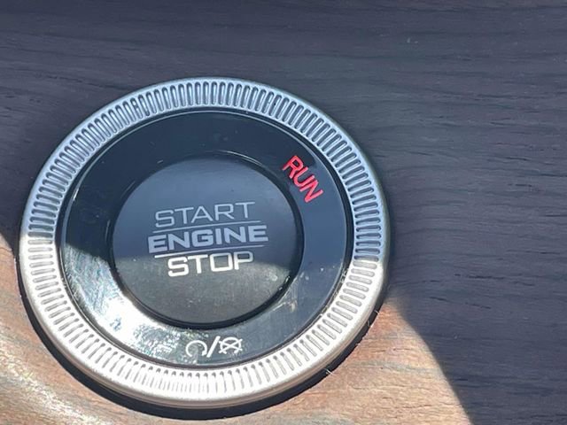 Used 2025 Jeep Grand Cherokee Summit AWD/4WD image 25