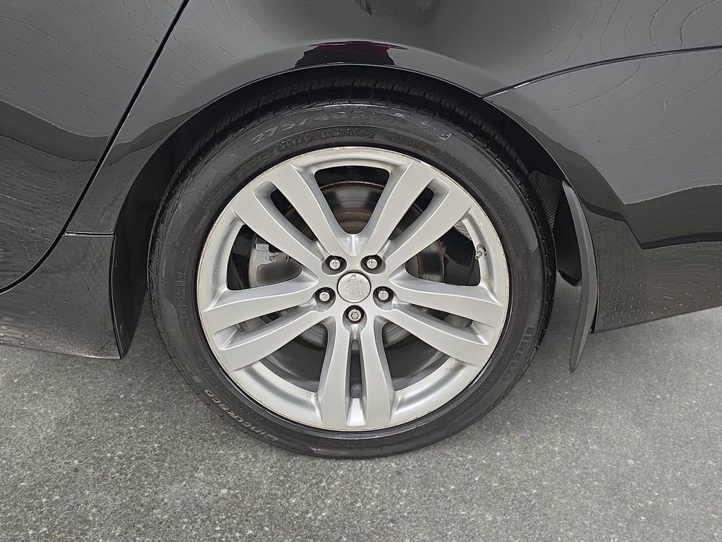Used 2014 Jaguar XJ L Portfolio RWD image 31