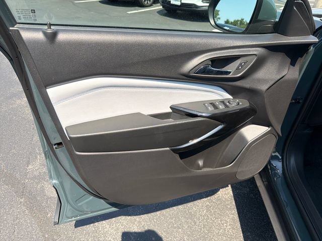 Certified 2026 Chevrolet Trax LT FWD image 11