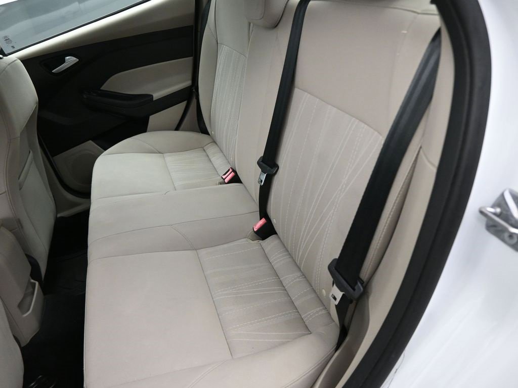 Used 2015 Ford Focus SE image 21