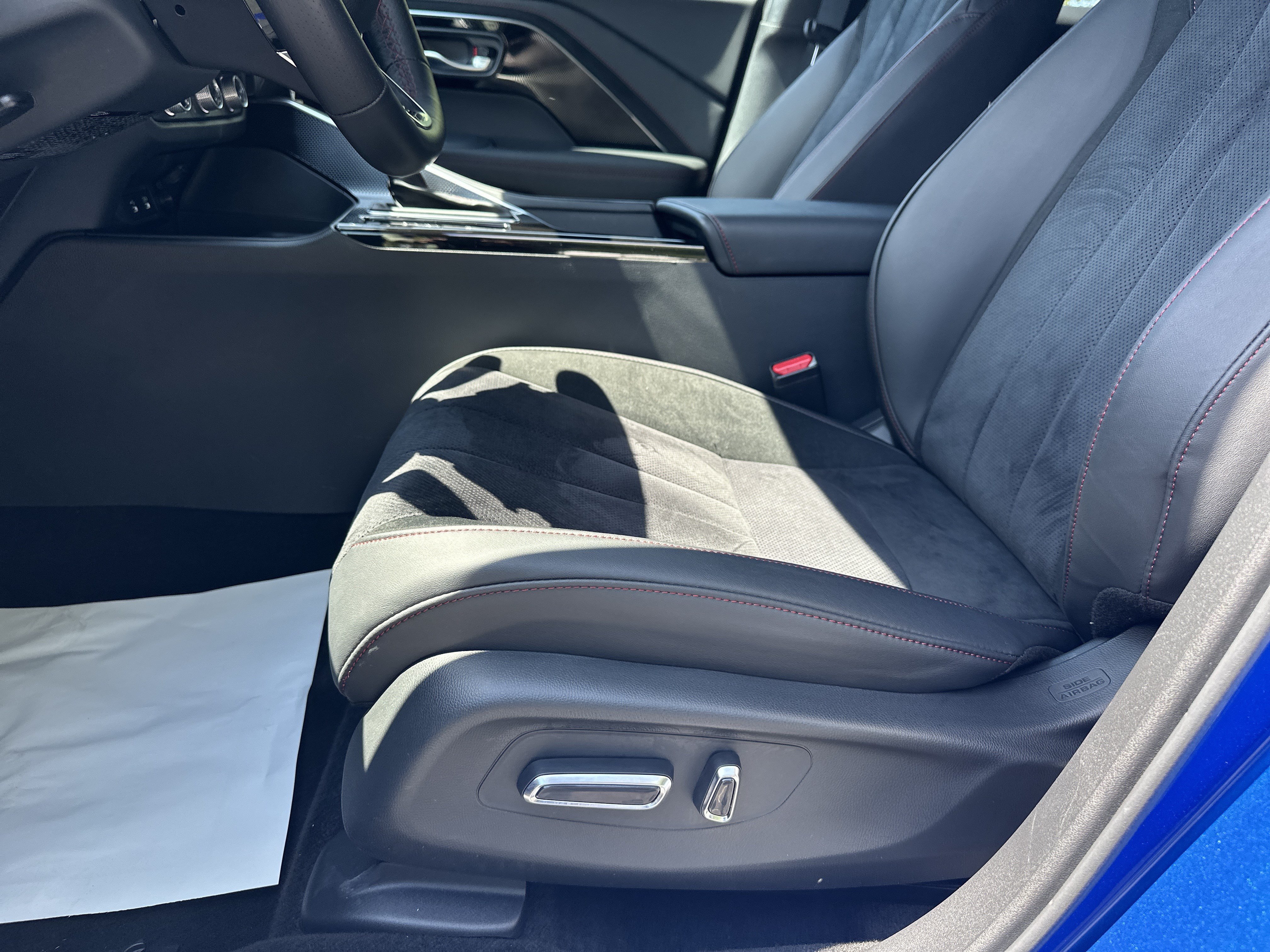 Certified 2025 Acura ADX A-Spec FWD image 9