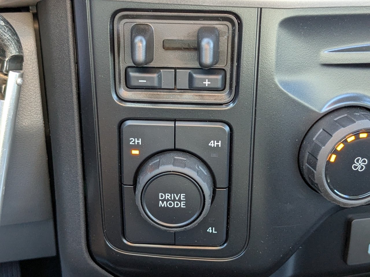 New 2026 Ford F250 XL w/ STX Appearance Package AWD/4WD image 25
