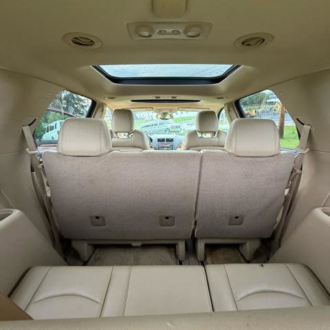 Used 2008 Saturn Outlook XR w/ Premium Trim Package image 15