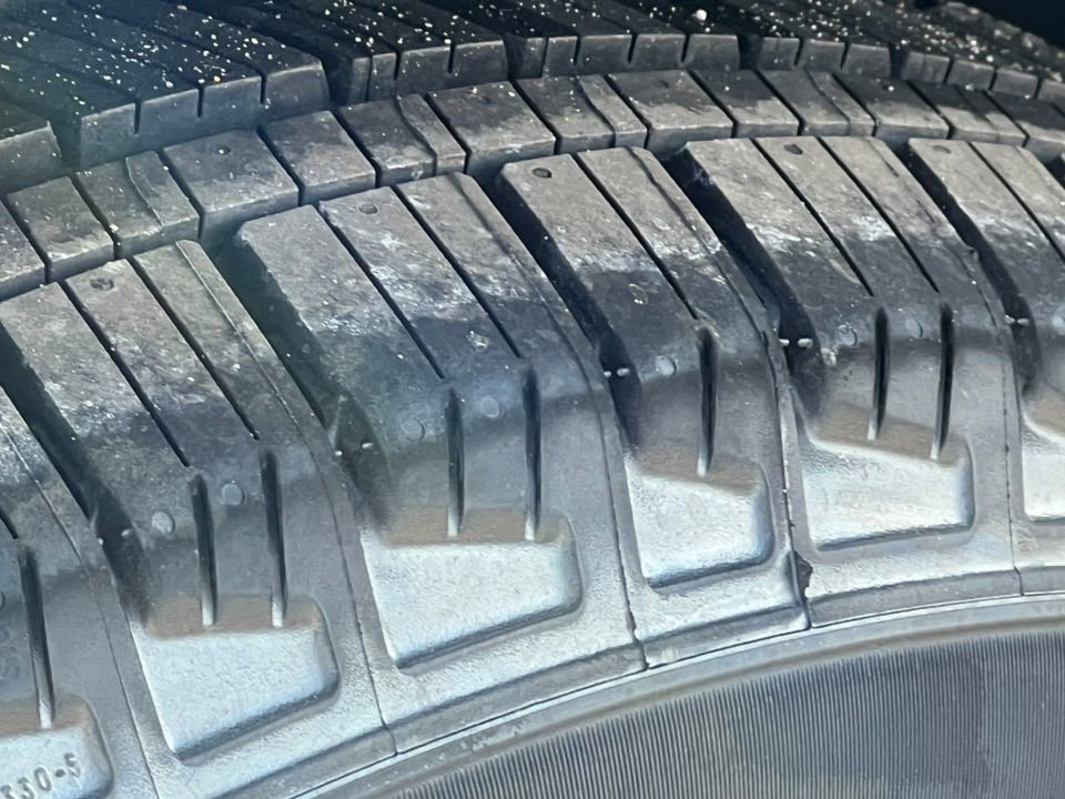 Used 2026 Ford Explorer Active w/ Active Comfort Package image 9