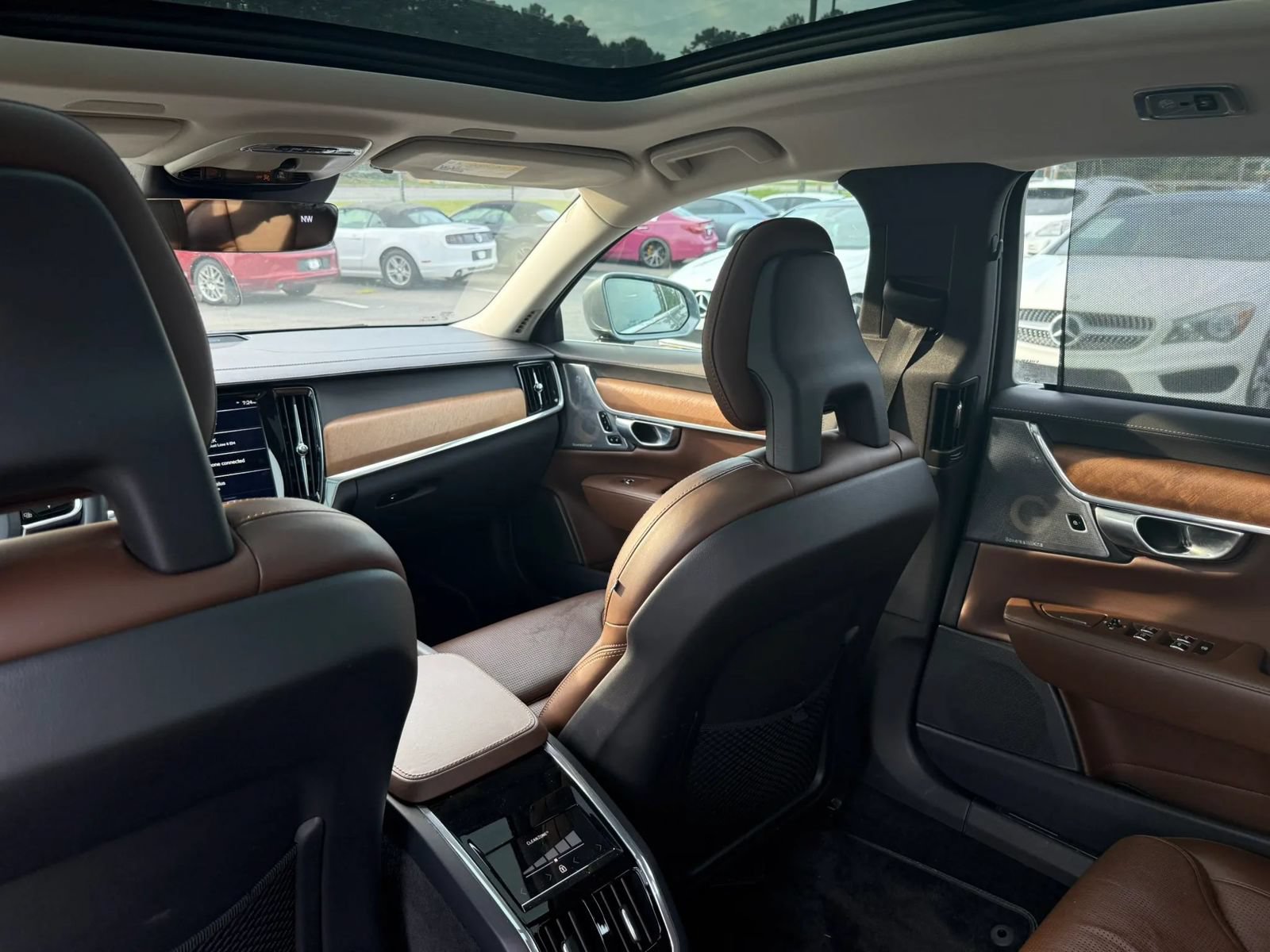 Used 2018 Volvo S90 T6 Inscription w/ Convenience Package AWD/4WD image 26